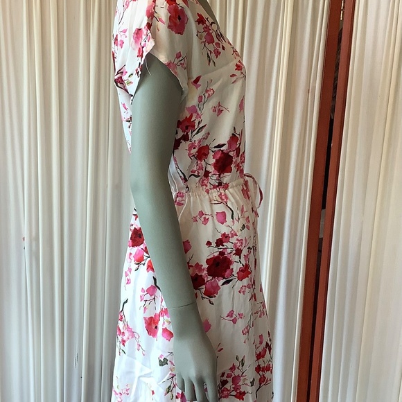 Magnolia Boutique Lined Sundress Cinched Waist V-Neck Rose Pattern NWT Small - Picture 4 of 10
